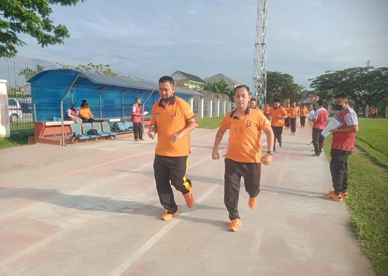 Polres Bontang Gelar Tes Kesamaptaan Jasmani Untuk Personilnya