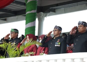 Kapolres Bontang Bersama Forkopimda Kota Bontang Hadiri Upacara HUT Kota Bontang Ke – 23 Di Stadion  Bessai Berinta Lang – Lang