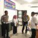 Pastikan Wajib Pajak Terlayani Kasat Lantas Polres Bontang Cek Kehadiran Petugas Samsat