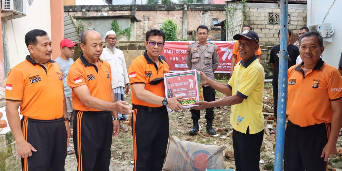 Rangkaian Kegiatan 1 Juli Polres Bontang Laksanakan Kegiatan Bakti Sosial di Tempat Ibadah
