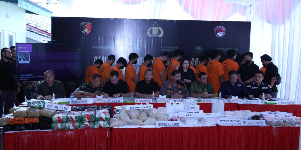 Dittipidana Narkoba Bareskrim Polri Memusnahkan Barang Bukti Narkoba Jenis Sabu dan Ribuan Pil Extasi