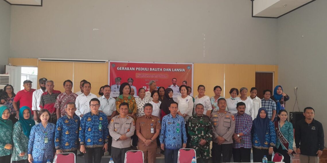 Gerakan Peduli Balita dan Lansia Kelurahan Kanaan Salurkan Bantuan Paket Sembako