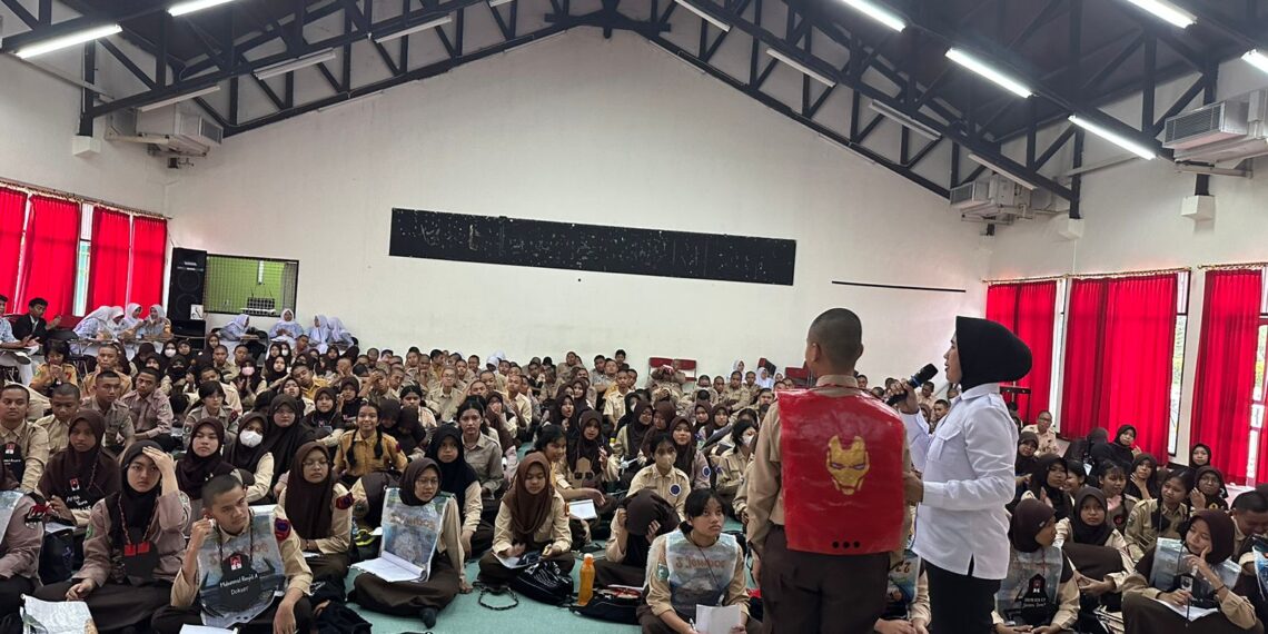 Dengan Sosialisasi Diharapkan Peserta MOS SMA YPK 2023 Terhindar Dari Penyalahgunaan Narkoba