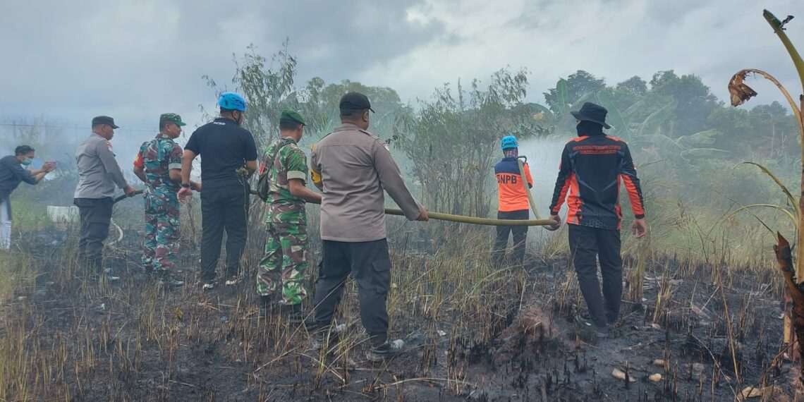 Kebakaran Dilahan Kosong, Kasi Humas Ingatkan Warga Agar Tidak Membakar Sampah Sembarangan