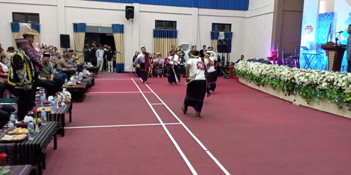 Hadiri Pengukuhan Pengurus Ikatan Keluarga Besar IKB NTT Kapolsek Bontang Barat Ajak Warga NTT Menjaga Kamtibmas