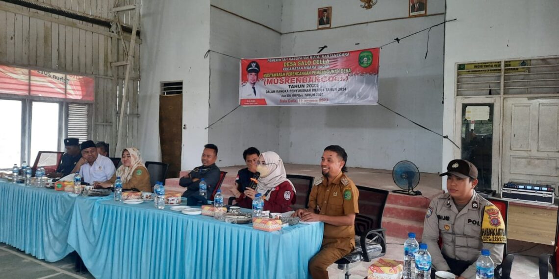 Bhabinkamtibmas Desa Salo Cella menghadiri Musrembang Desa Tahun 2023