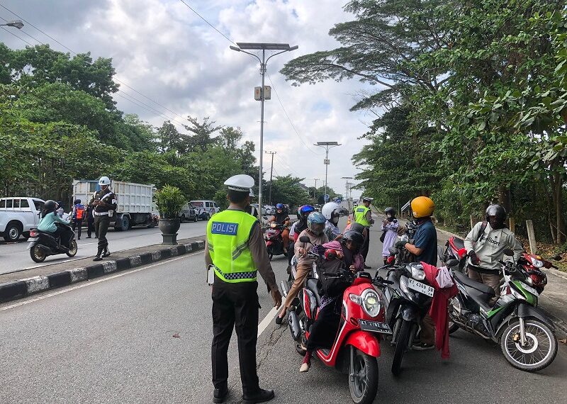 Razia Gabungan Ops Zebra Mahakam 2023, Polisi Menindak 65 Pelanggar menggunakan E Tilang