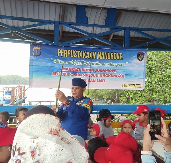 Polisi Sahabat Anak, Murdi TK Babulfalah Balikpapan Kunjungi Mako Polairud Polda Kaltim