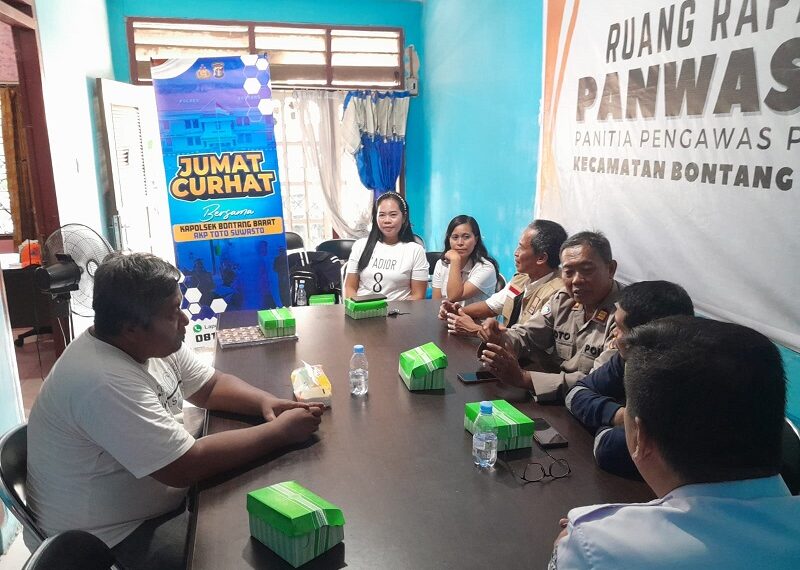 Jumat Curhat Kapolsek Bontang Barat dan Bawaslu Bontang Bahas Sinergitas Amankan Pemilu 2024