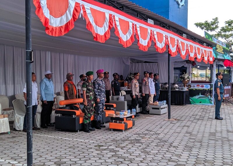 Kabag Ops Polres Bontang Mengikuti Apel Kesiapsiagaan Pembukaan Posko Penyelenggaraan Angkutan Laut Natal 2023 dan Tahun Baru 2024