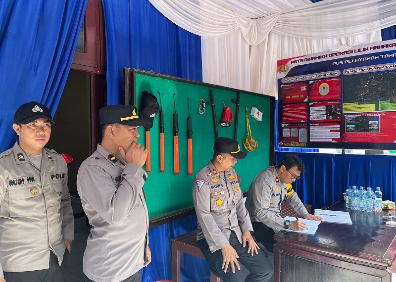 Waka Polres Bontang Tinjau Pos Pelayanan Natal 2023 dan Tahun Baru 2024