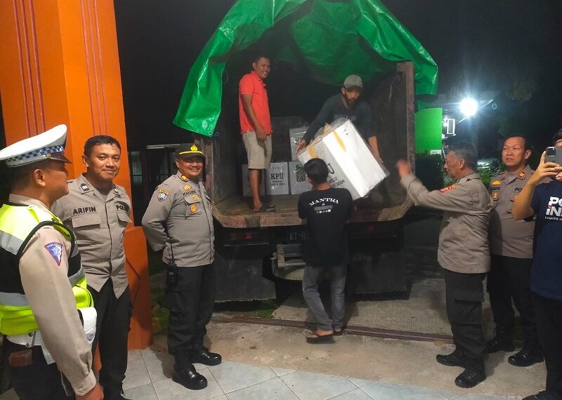 Logistik Pemilu 2024 Dari PPK Bontang Barat Dipindah dengan Pengawalan Ketat Kepolisian