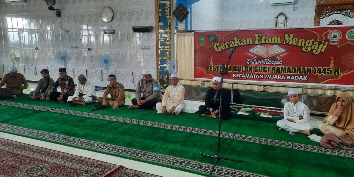 Ciptakan Generasi Unggul Dengan Pondasi Mental Yang Kuat, Polsek Muara Badak Dukung Gerakan Etam Mengaji
