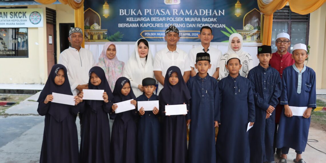 Ayomi Personil Dan Beri Tauladan, Kapolres Bontang dan Ketua Bhayangkari Temu Asih bersama Polsek Muara Badak Berikut Anak Yatim