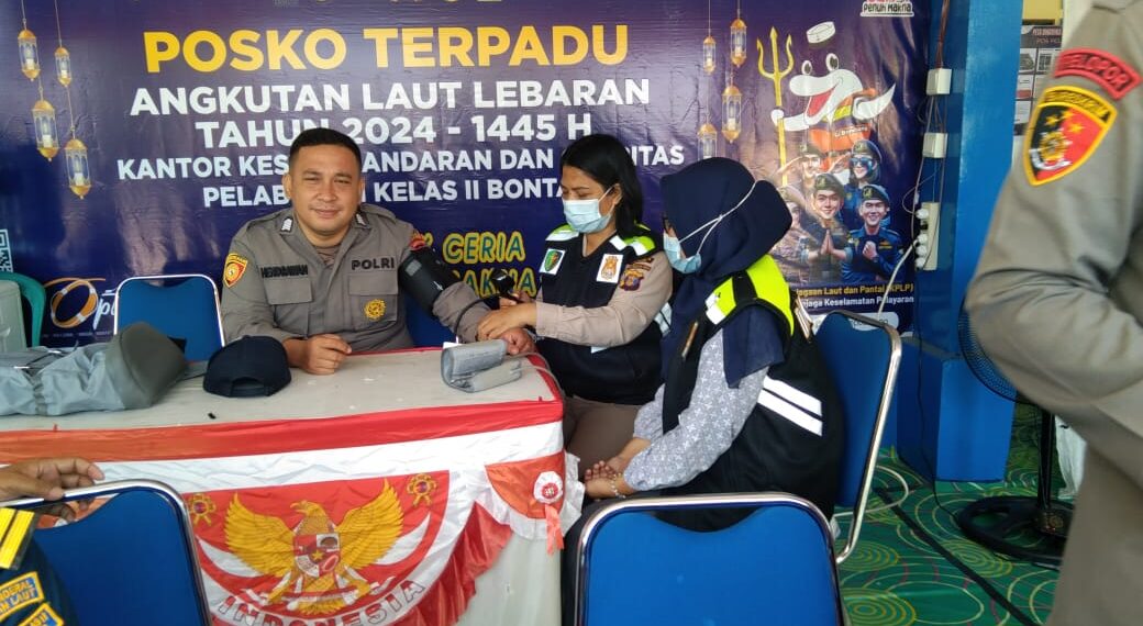 Pastikan Kesehatan Personil, Sie Dokkes Polres Bontang Cek Kesehatan Personil Pos Pengamanan Ops Ketupat Mahakam 2024