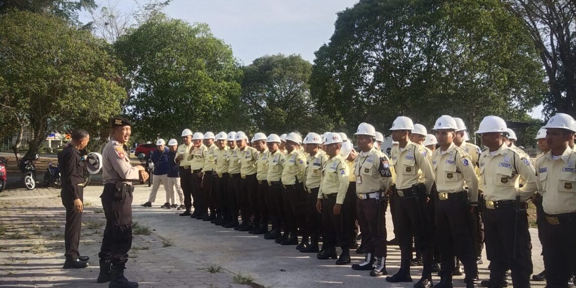 Perkuat Keamanan, Sat Pam Obvit Polres Bontang laksanakan Apel Gabungan Bersama Pam Internal Kamtib PT PKT Bontang