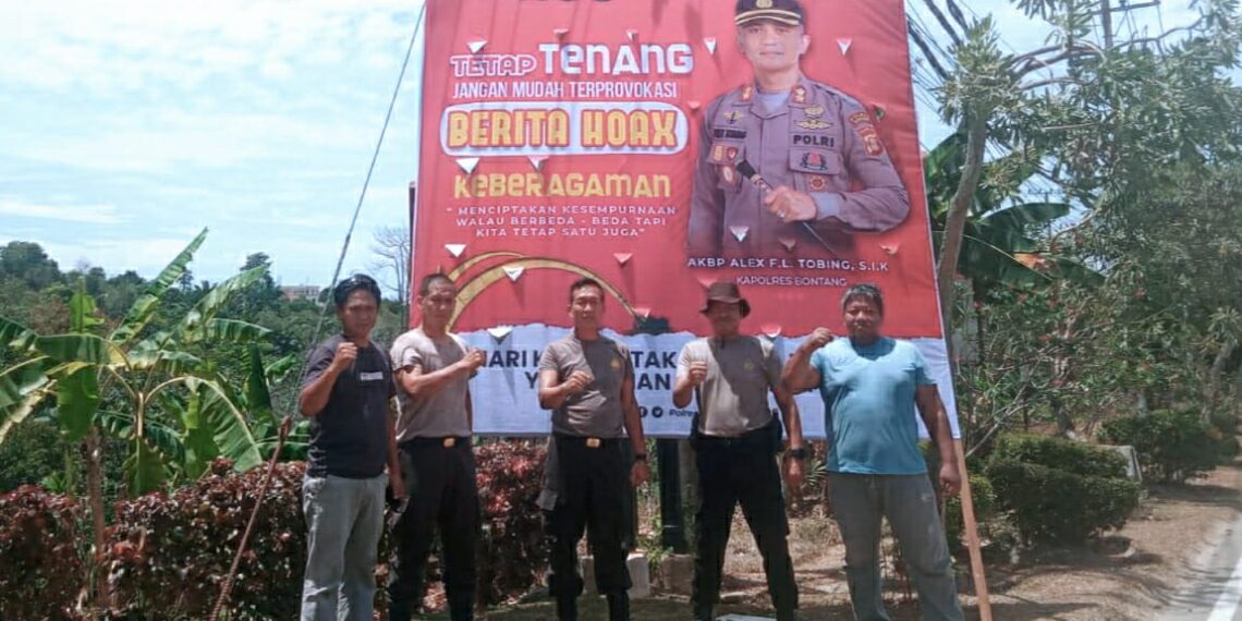 Cegah Berita Hoax, Polsek Bontang Barat pasang Spanduk Himbauan Kapolres Bontang