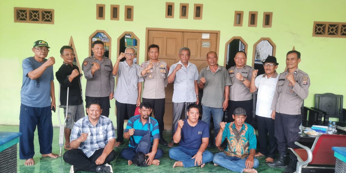 Melalui program Bekesah, Kapolsek Muara Badak jalin komunikasi serta ajak Harkamtibmas Bersama Paguyuban Keluarga Jawa (PKJ) Kec.Muara Badak