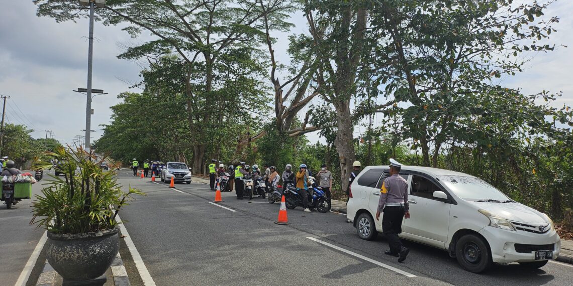 Tingkatkan Kepatuhan Masyarakat, Sat Lantas Polres Bontang Laksanakan Penertiban Pajak Kendaraan Bermotor
