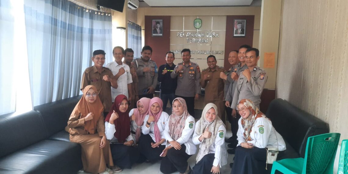 Gelar Program Bekesah, Kapolsek Muara Badak silaturahmi ke Kantor Desa Tanjung Limau