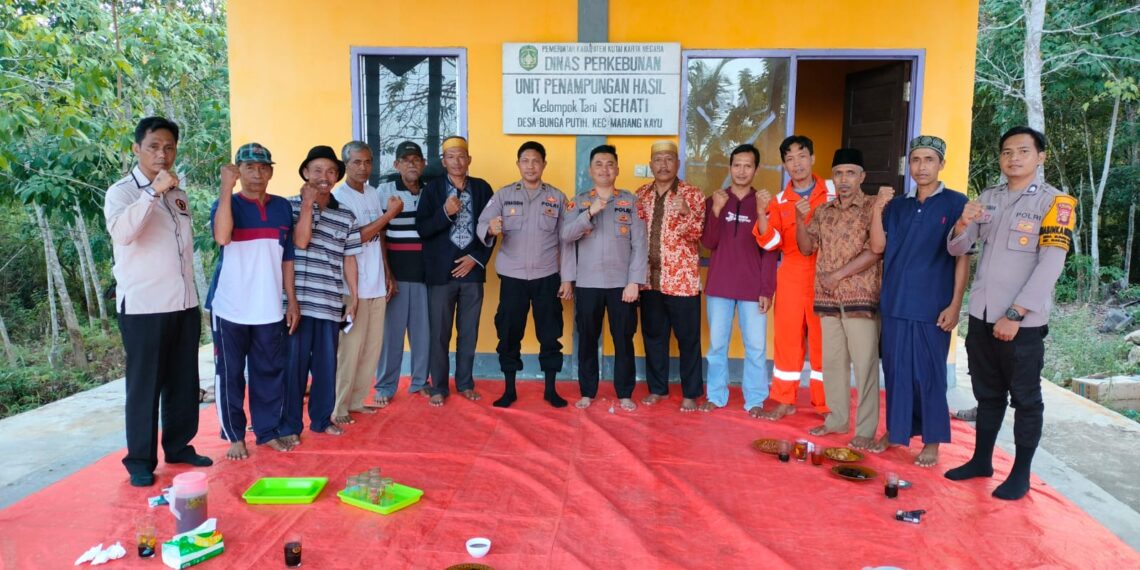 Dekatkan diri dengan Mayarakat, Kapolsek Marangkayu sambangi Paguyuban Ngudi Utomo Jawa Tengah gelar program Bekesah