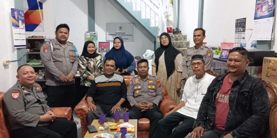 Serap Aspirasi, Polsek Muara Badak laksanakan silaturahmi kamtibmas Bersama Paguyuban KKS Soppeng Kec Muara Badak
