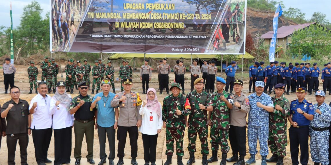 Jalin Sinergitas, Wakapolres Bontang hadiri pembukaan TNI Manunggal Masuk Desa (TMMD) ke 120 TA 2024 Kodim 0908 Bontang