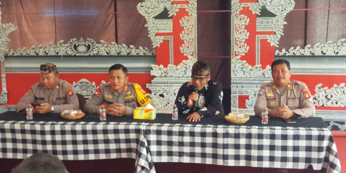 Jalin Kemitraan, Minggu Kasih Kapolres Bontang sambangi Pura Buana Agung Bontang