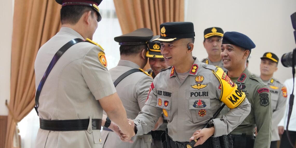 Kapolres Bontang hadiri Serah terima jabatan Wakapolda Kaltim