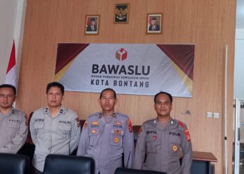 Jaga Stabilitas Kamtibmas, Polres Bontang Laksanakan Pengamanan di Kantor Bawaslu jelang Pilkada 2024