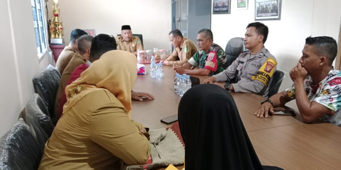 Bhabinkamtibmas Desa Bunga Putih Laksanakan Cooling System dan Silaturahmi dengan Warga Desa Makarti