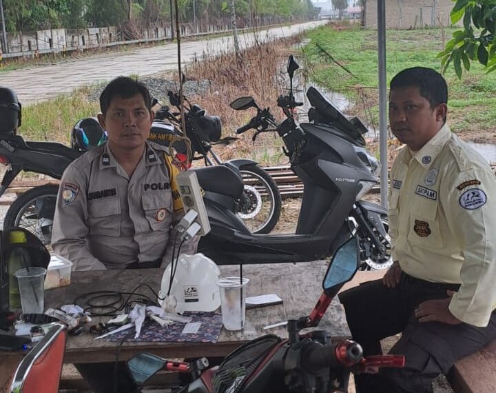 Bhabinkamtibmas Kelurahan Loktuan Laksanakan Cooling System dan Cipta Kondisi Pasca Sidang Pleno Pilkada 2024