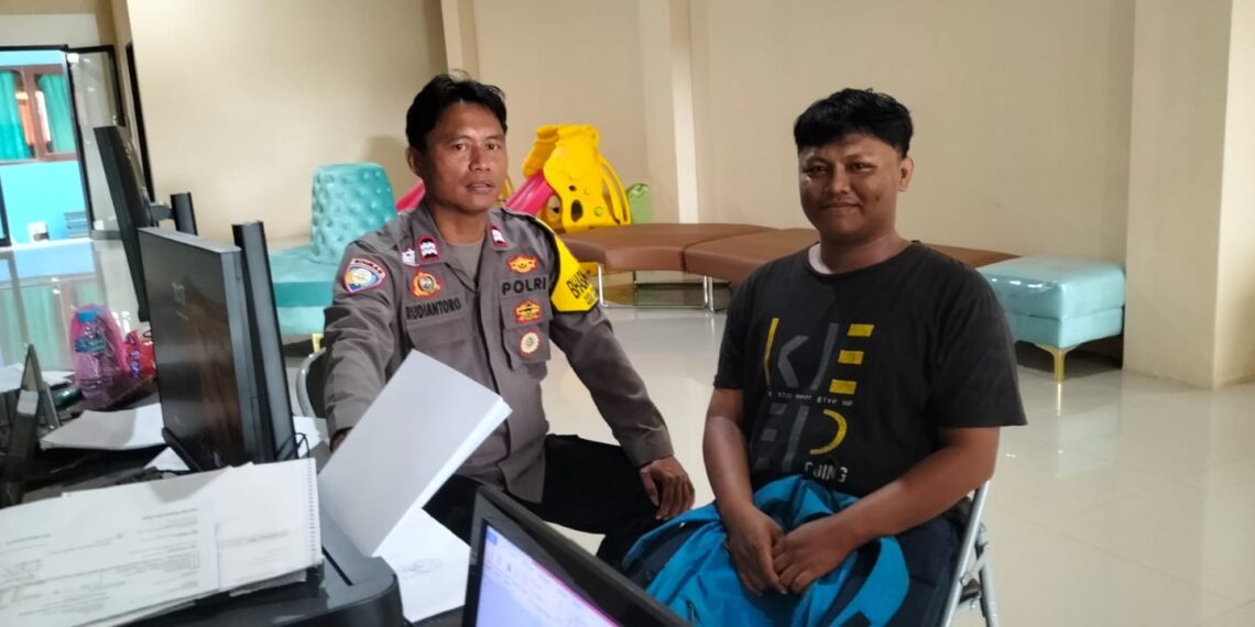 Upaya Kamtibmas, Bhabinkamtibmas Kelurahan Berebas Tengah Berikan Himbauan Kamtibmas kepada Remaja