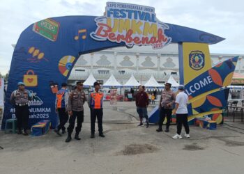 Polsek Bontang Utara Laksanakan Pengamanan Launching Lang-Lang Fun Day dan Expo UMKM Festival Berbenah 2025