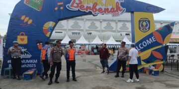 Polsek Bontang Utara Laksanakan Pengamanan Launching Lang-Lang Fun Day dan Expo UMKM Festival Berbenah 2025