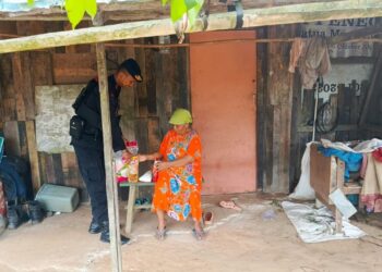 Brimob Kaltim Wujudkan Kepedulian Sosial Lewat Program ‘Jumat Berkah’ di Balikpapan Utara