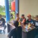 Bhabinkamtibmas Gunung Elai Jalin Koordinasi Kamtibmas Bersama Ketua RT dan Tokoh Masyarakat