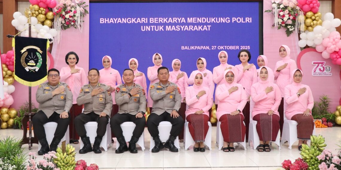 Peringati HKGB 2025, Bhayangkari Daerah Kaltim Gelar Acara Puncak dan Berikan Penghargaan kepada Pengurus Berprestasi