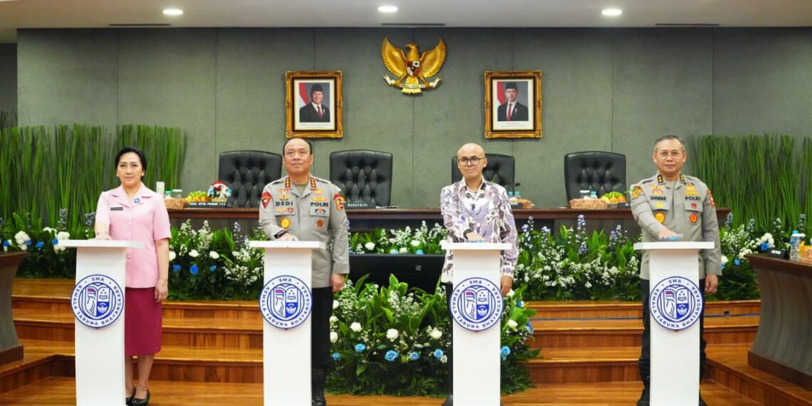 Saatnya Cari dan Sekolahkan Anak-anak Paling Cerdas Indonesia — Kolaborasi Polri dan Akademi Kader Bangsa Wujudkan Arahan Presiden untuk Bangun Sekolah Unggul Gratis bagi Generasi Emas