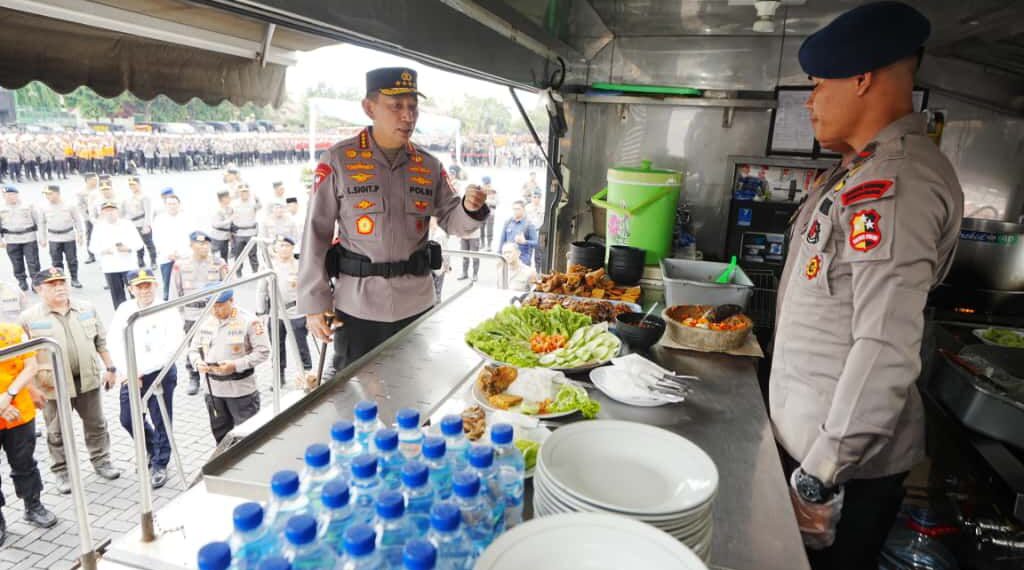Kapolri Tinjau Sarana-Prasarana Pada Apel Kesiapan Tanggap Bencana di Mako Brimob