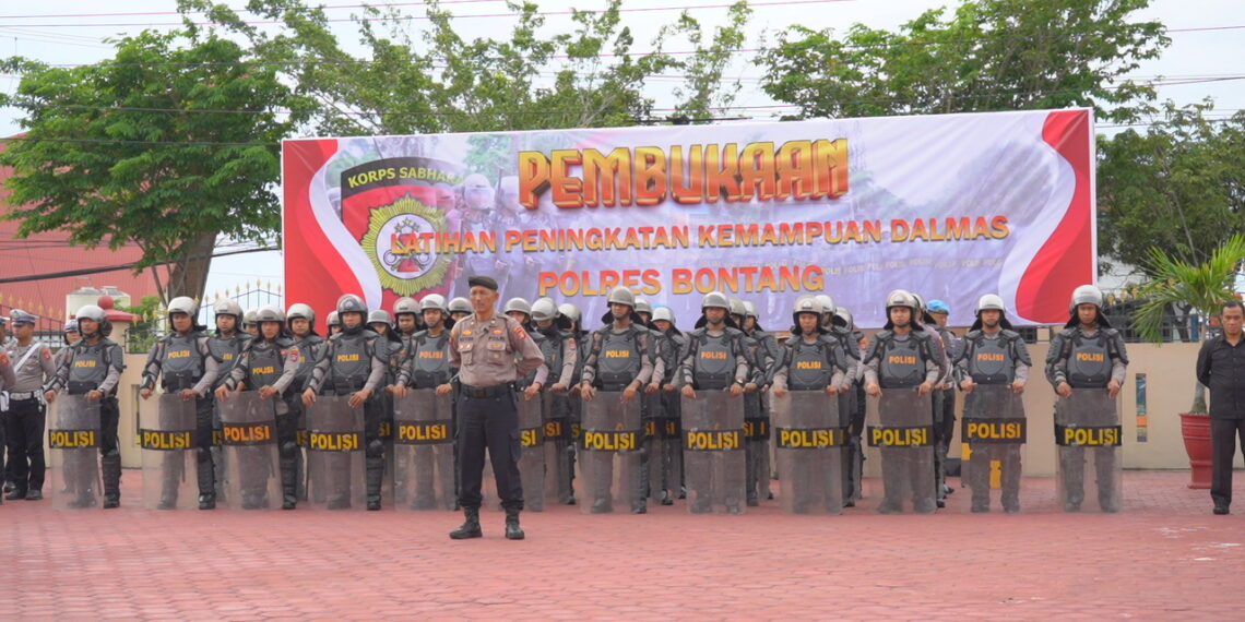 Polres Bontang Gelar Apel Pembukaan Latihan Peningkatan Kemampuan Dalmas