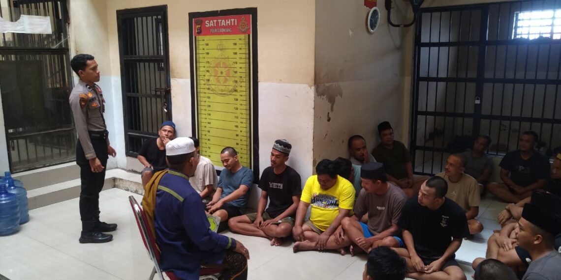 Binrohtal Tahanan di Rutan Polres Bontang: Meneguhkan Iman di Tengah Godaan Dunia