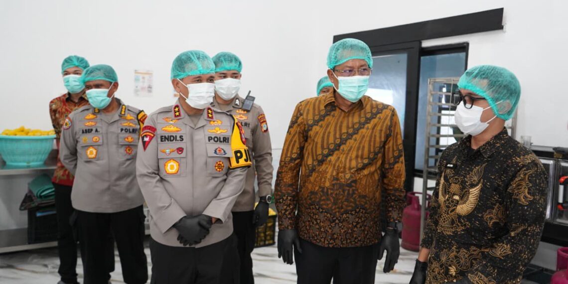 Tinjau Dapur SPPG Polda Sulteng, Menteri Hukum Puji Standar Kualitas Layak Jadi Contoh