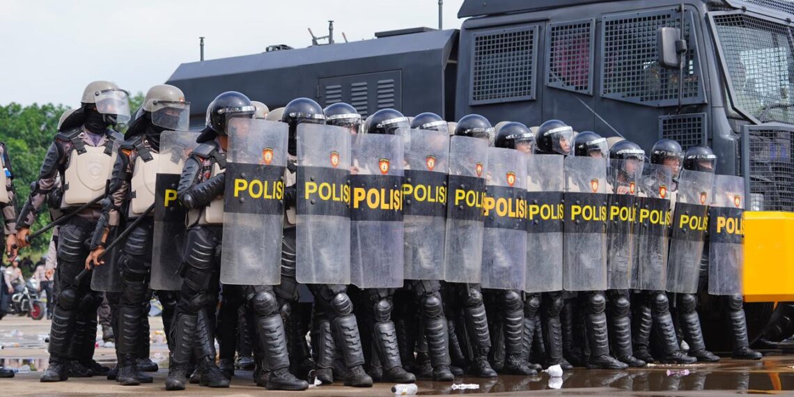 Polri Peragakan Model Pelayanan Unjuk Rasa Terbaru pada Apel Kasatwil 2025, Dirsamapta: “Semua Tindakan Harus Sesuai Prosedur dan Berbasis HAM”