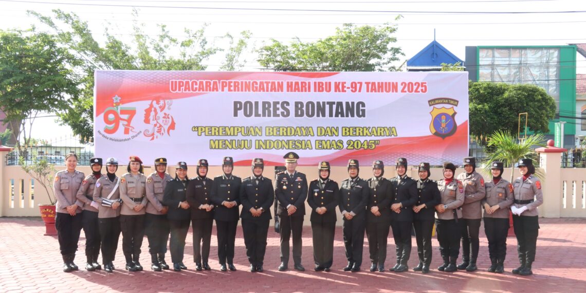 Upacara Peringatan Hari Ibu Ke-97 Polres Bontang : Perempuan Berdaya dan Berkarya Menuju Indonesia Emas 2045