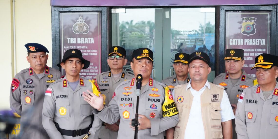 Polri Salurkan Bantuan dan Kerahkan Alat Berat untuk Percepat Pemulihan Banjir di Aceh Utara