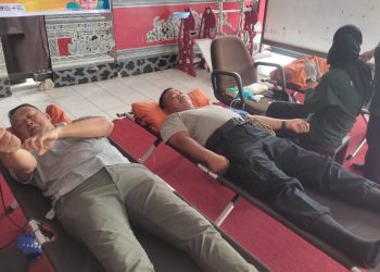 Bhabinkamtibmas Bontang Baru Turut Donor Darah Sambut Hari Raya Nyepi Tahun Baru Saka 1948